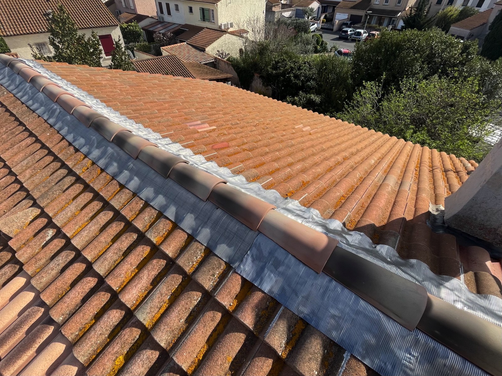 Prix pour le démoussage de toiture et tuile à Marignane 13700