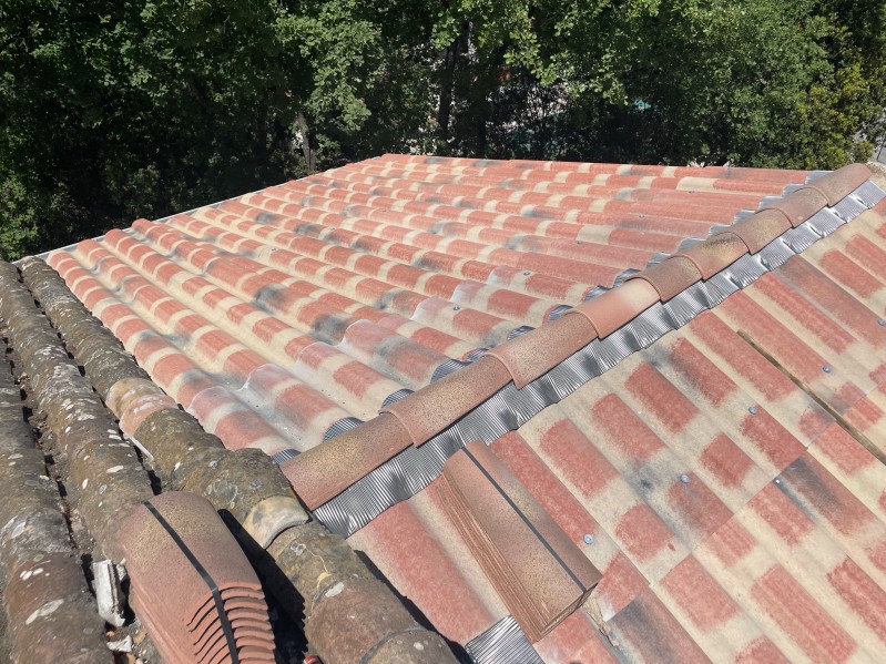 Changement d’une toiture de maison près de Venelles 13770