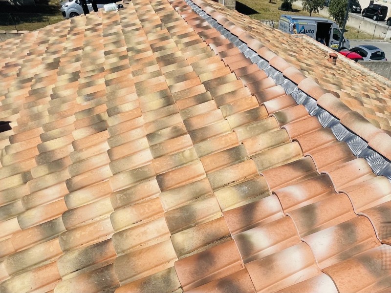 Couvreur en rénovation de toit Saint-Victoret 13730