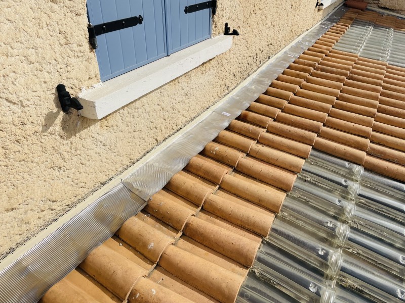 Couvreur pour pose des solins en plomb istres 13800