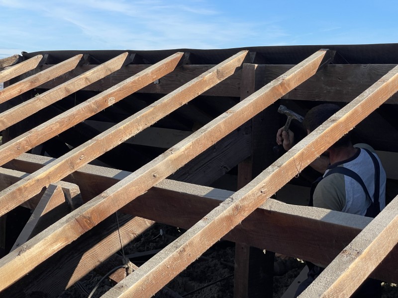 Traitement de charpente traditionnelle lors d'un changement de toiture de maison sur Châteauneuf-les-Martigues 13220