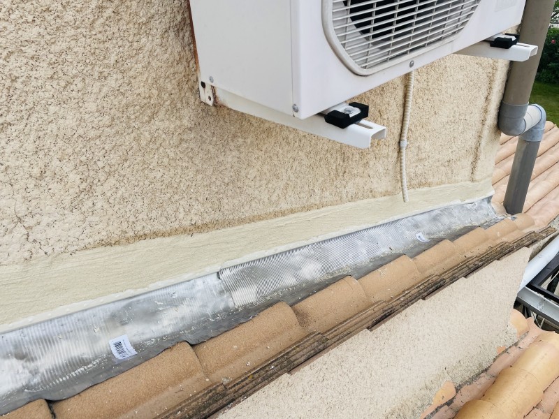 pose de solin en plomb près de istres 13800 fini