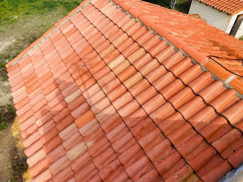 toiture avec nettoyage hydrofuge près de velaux