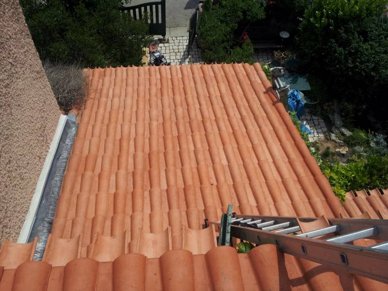 solin et nettoyage toiture marignane