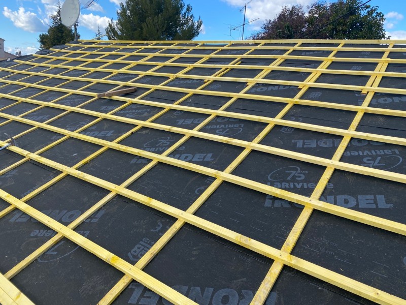 pose écran sous toiture sur st vicoret