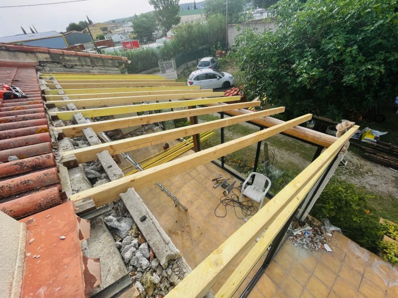 Dépose et pose de charpente sur gignac la nerthe