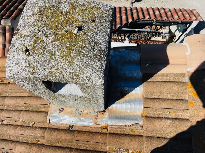 abergement de cheminée avant intervention sur marignane