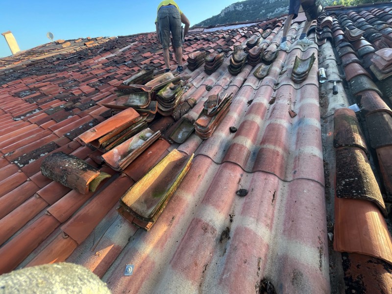 Changement de toiture La Fare-les-Oliviers 13580