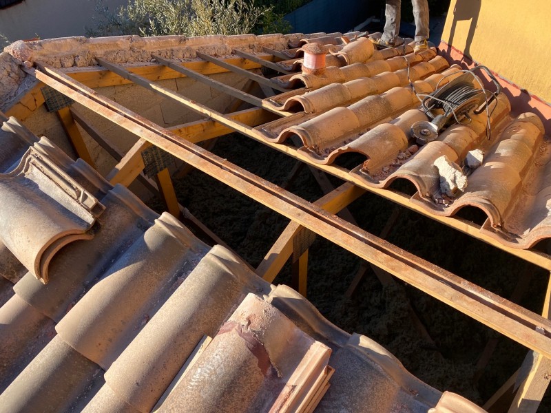 dépose de toiture près de marignane