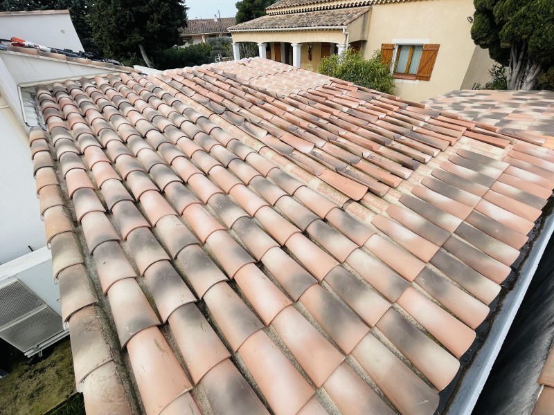 pose des tuiles sur pst à marignane