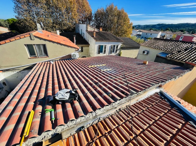 Couvreur pour un changement de toiture de maison sur Châteauneuf-les-Martigues 13220 près de Marignane