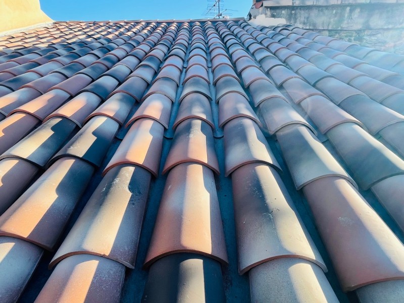 toiture à Grans fini