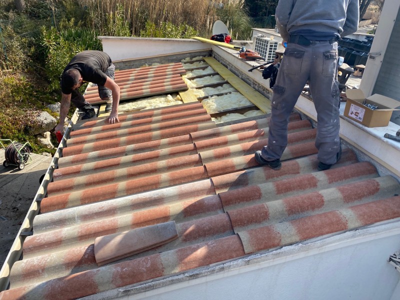 pose de toiture pst sur les pennes mirabeau