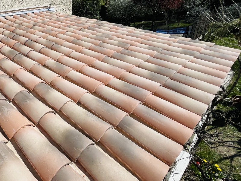 couvreur pour changement de toiture Mimet 13105