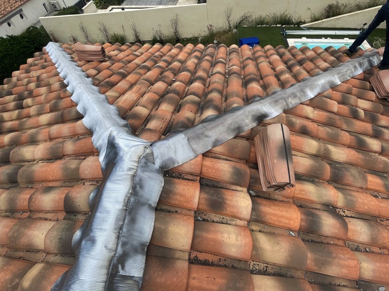 Pose de plomb sur Faîtage Ensuès-la-Redonne 13820