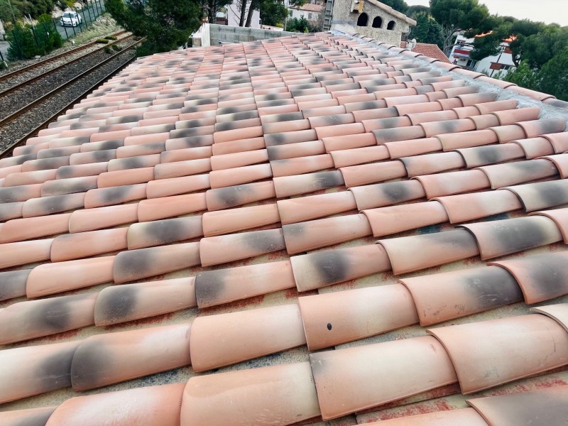 intervention toiture près de sausset les pins