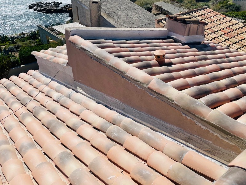 Réfection d’une toiture en P.S.T Canal sur Sausset-les-Pins 13960 près de Marignane