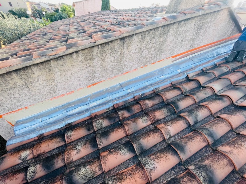 Nouvelle réfection de Solin d’une toiture de maison sur Marignane 13700