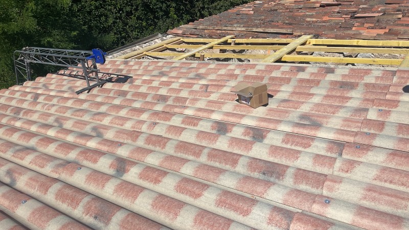 changement de toiture à La Fare les Oliviers 13580