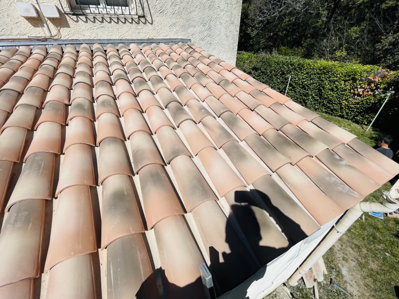 Rénovation d’une toiture de maison sur Mimet 13105
