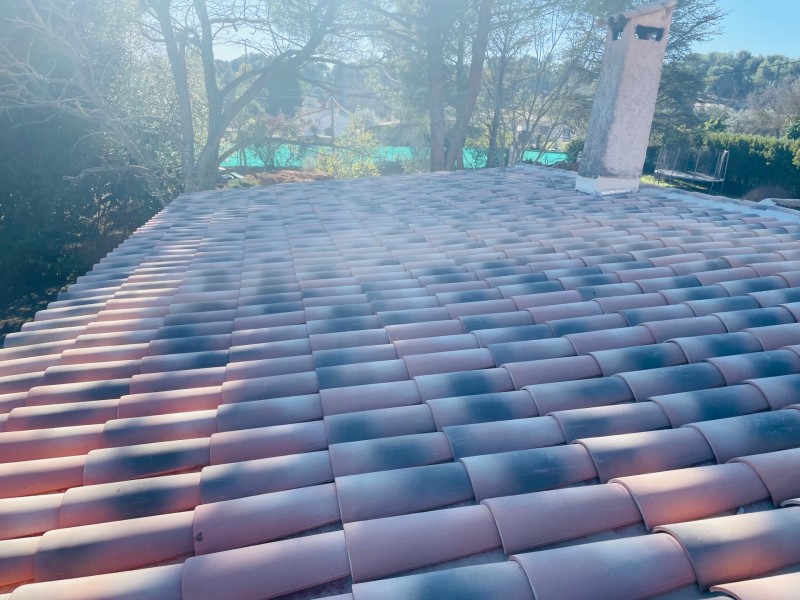 toiture basse fini sur bouc bel air