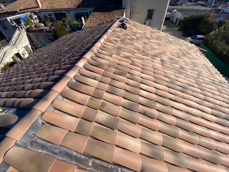 Actuellement en cour: Changement d’une toiture P.S.T Canal sur Vitrolles près de Marignane