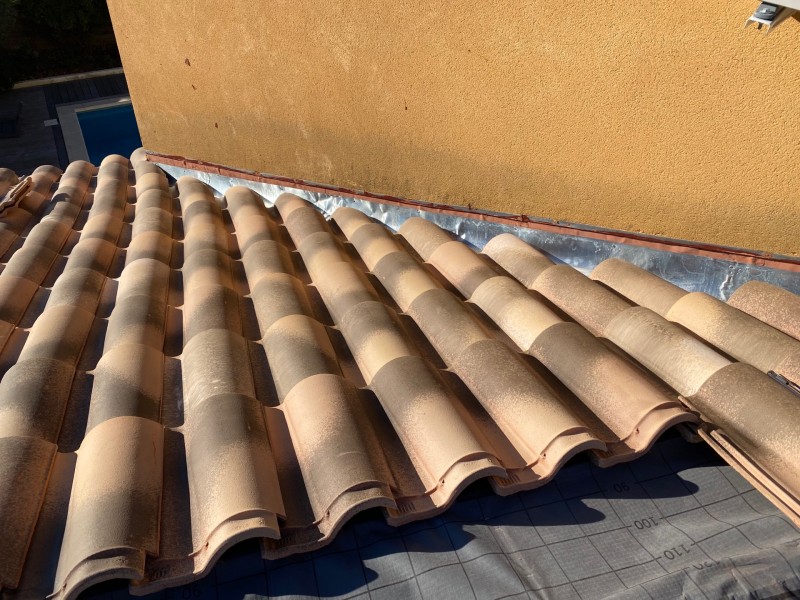 pose toiture neuve avec écran sous toiture sur marignane