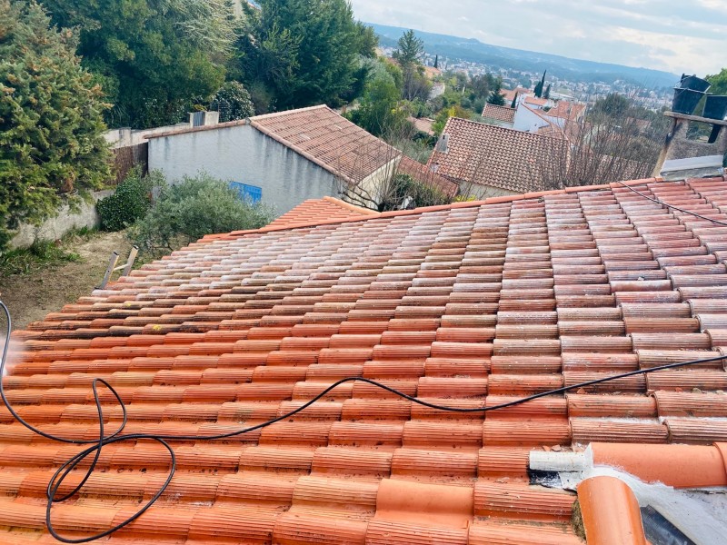 application produit nettoyant sur tuiles à velaux