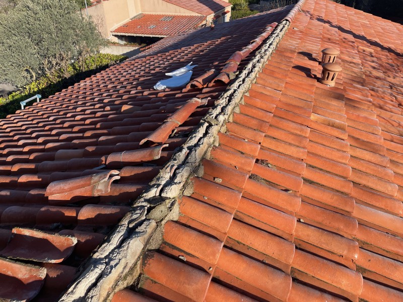 Rénovation de Faîtage de toiture de maison sur Saint-Victoret 13730 près de Marignane