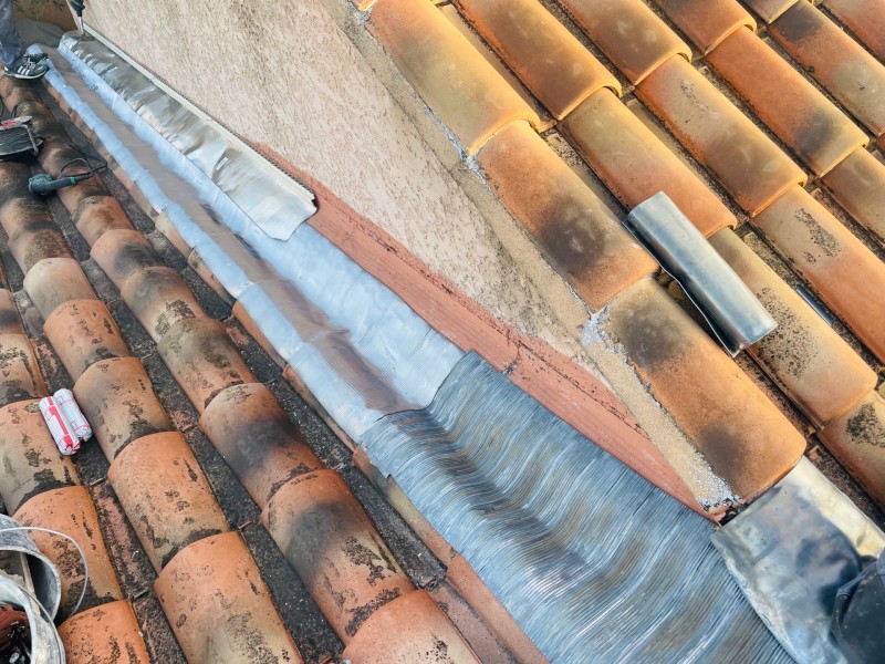 Nouvelle réfection de Solin d’une toiture de maison sur Marignane 13700