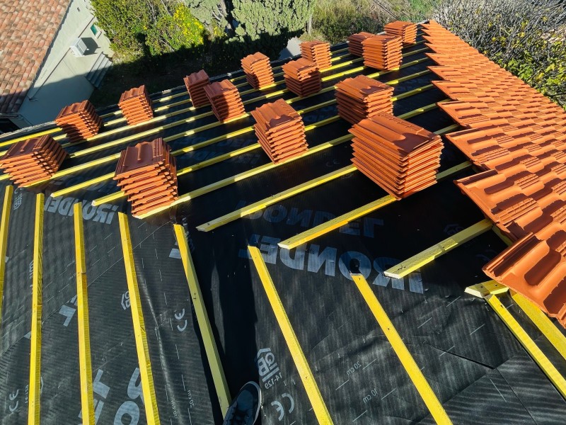 couvreur pour pose de tuile sur aix en provence