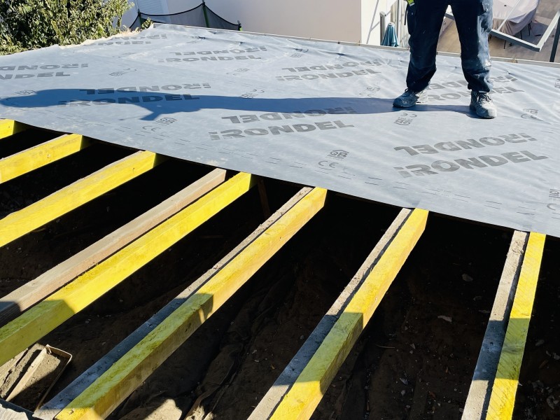 pose ecrant sous toiture sur vitrolles