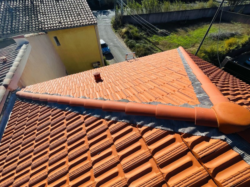 arêtiers en zinc et plomb type Closoir sur chateauneuf les martigues