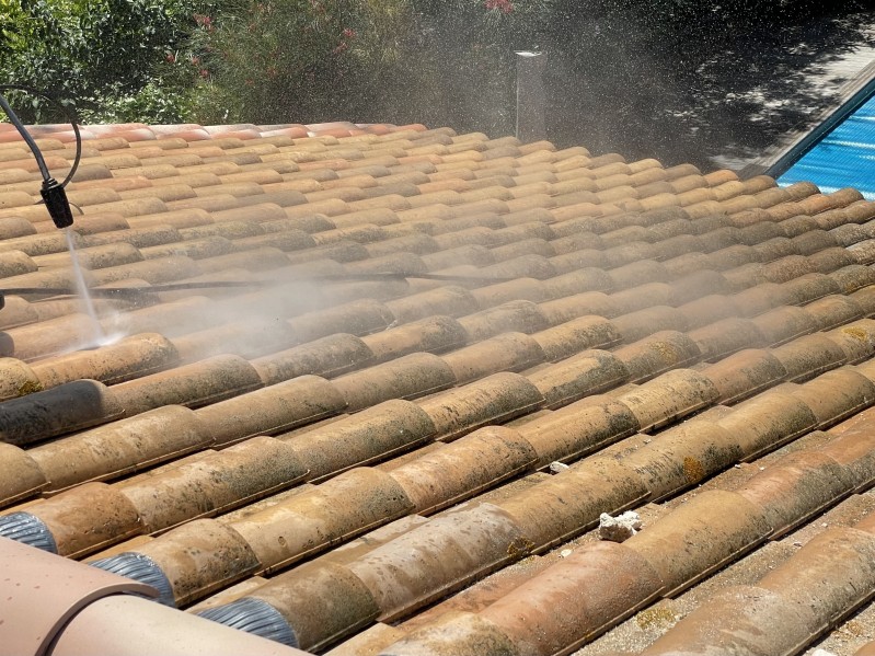 Actuellement: Rénovation d’une toiture de maison sur vitrolles près de Marignane