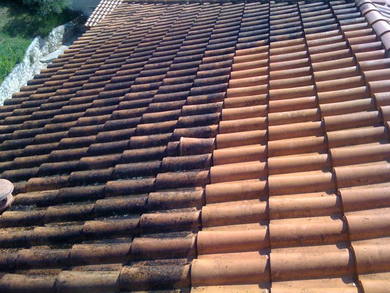 demoussage tuile sur salon de provence