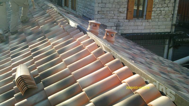 Réfection d'une toiture sur une maison individuelle en tuile mécanique sur Marseille 13016