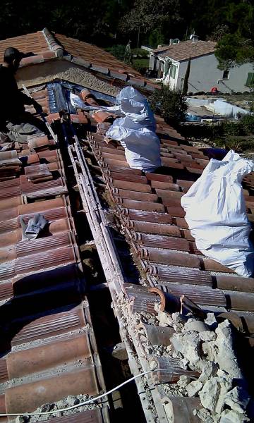 dépose faîtage sur rognac