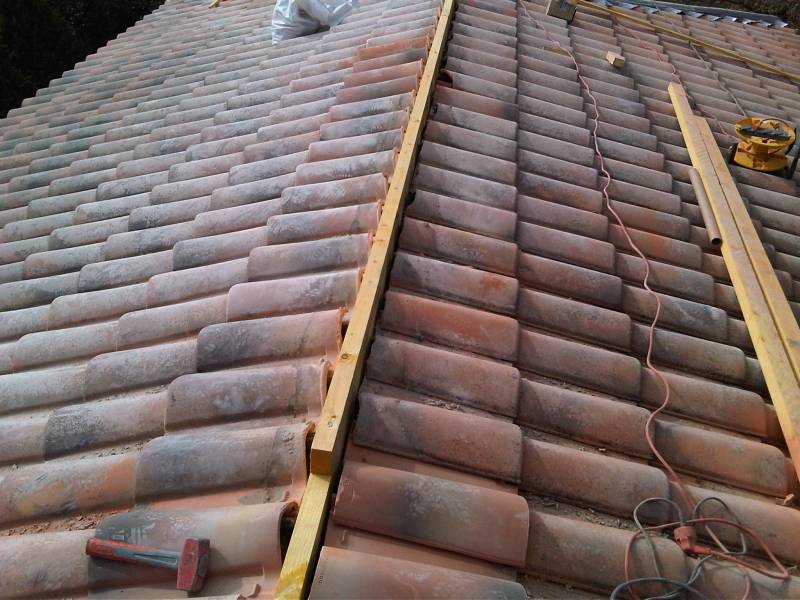 lisse pour closoir faîtage sur velaux