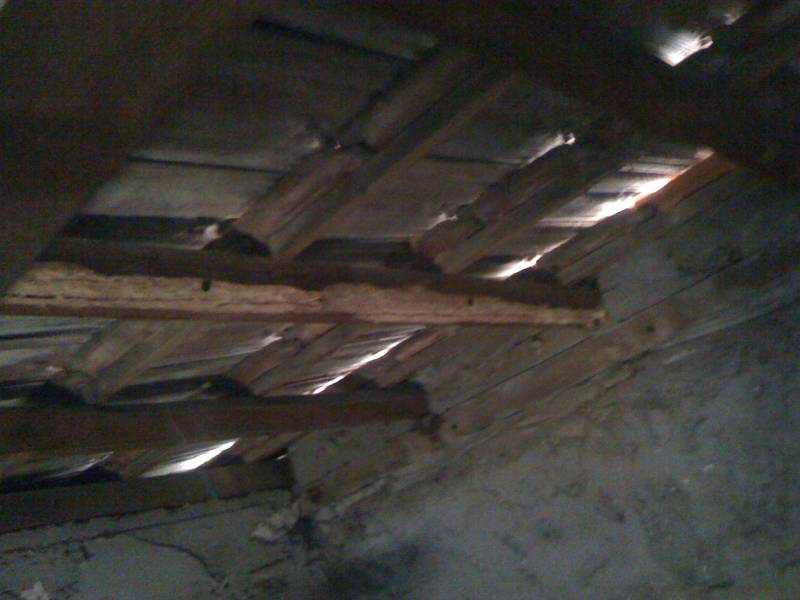 Traitement de charpente traditionnelle de maison individuelle sur Saint-Victoret 13730 près de Marignane 13700