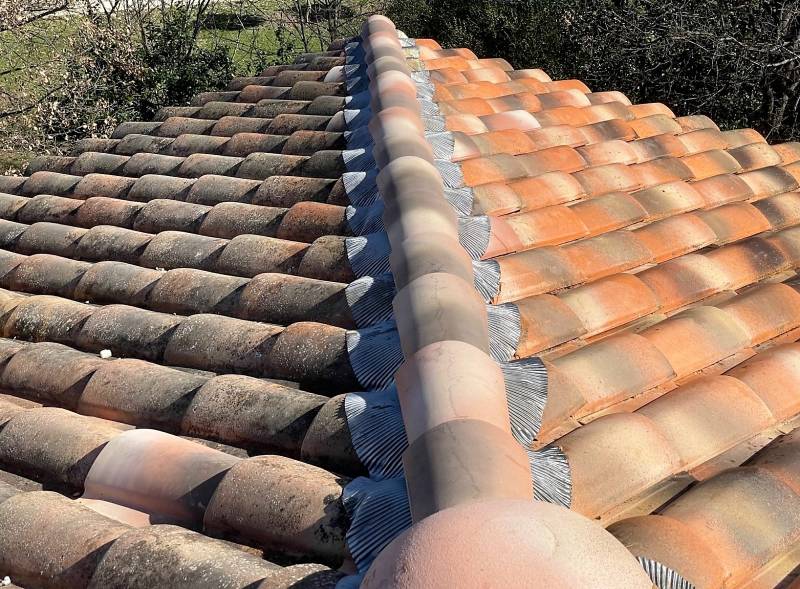 toiture avant et apres nettoyage sur vitrolles