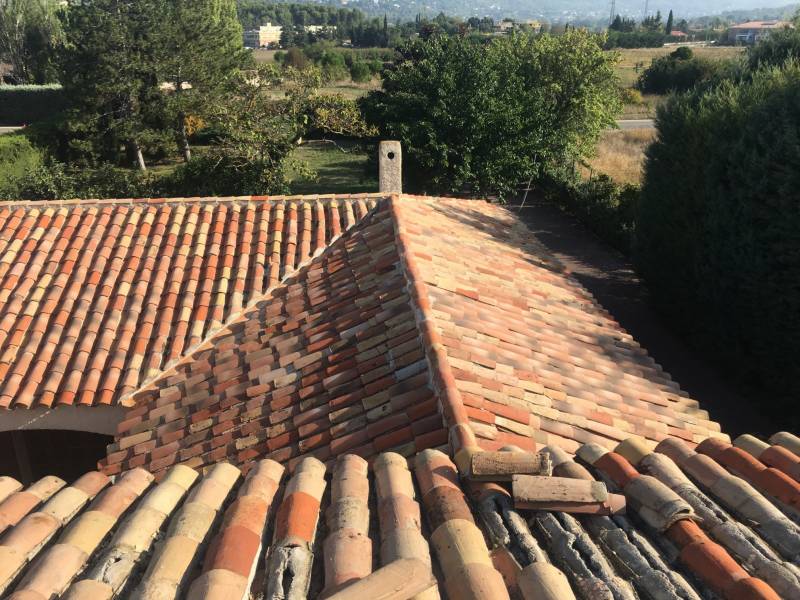 dépose de tuile canal sur aix en provence