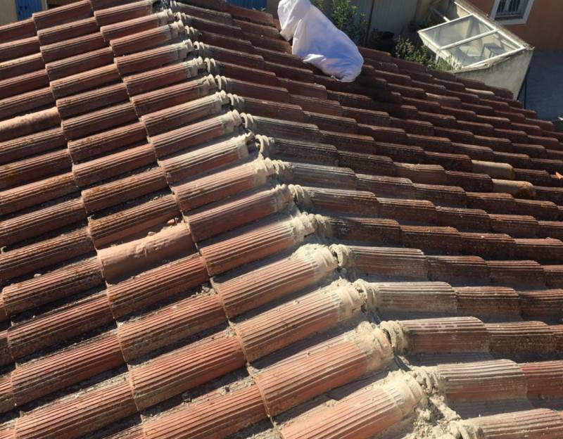 dépose ciment du faitage sur aix en provence