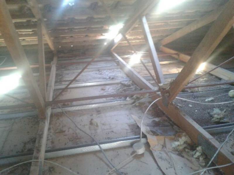 dépose et évacuation ancienne isolation sur istres 13800