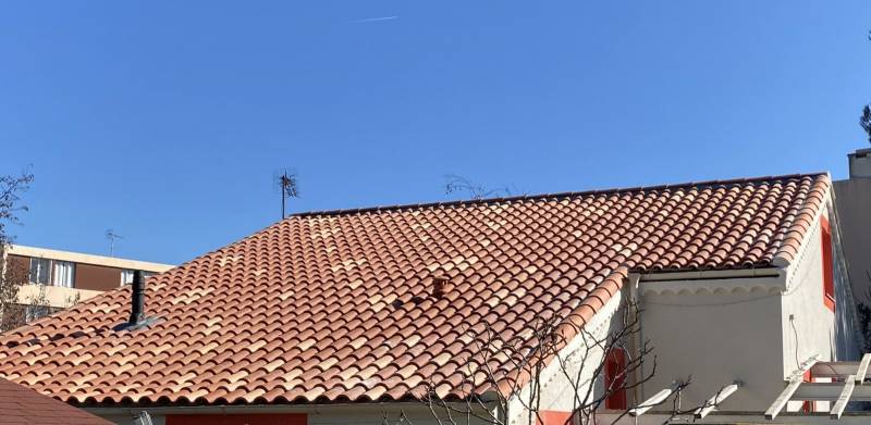 toiture tuile romane sur Vitrolles fini