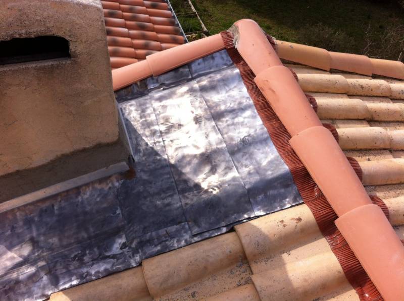 faîtage et cheminée plomb près de marignane