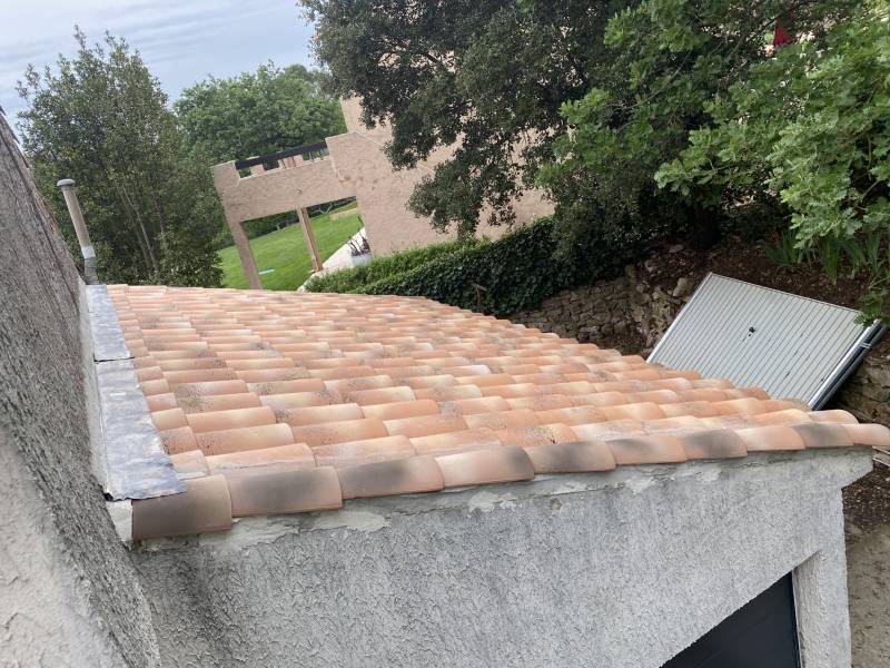 toiture avec rive fini sur aix en provence
