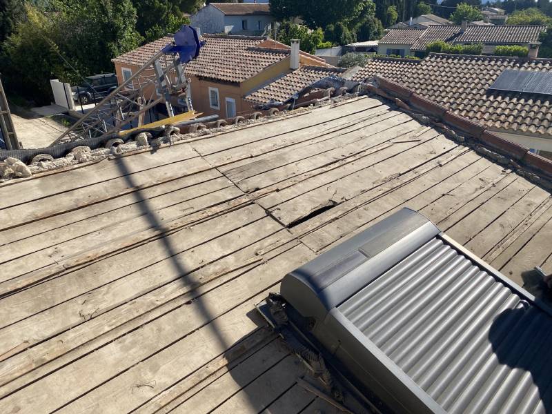 dépose de la toiture sur salon de provence