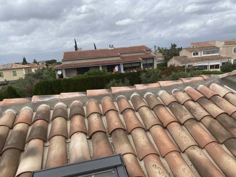Faitage ciment fini sur marignane