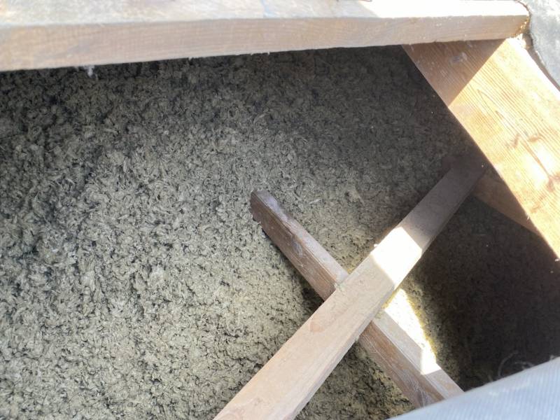 laine de roche près de Vitrolles 13127