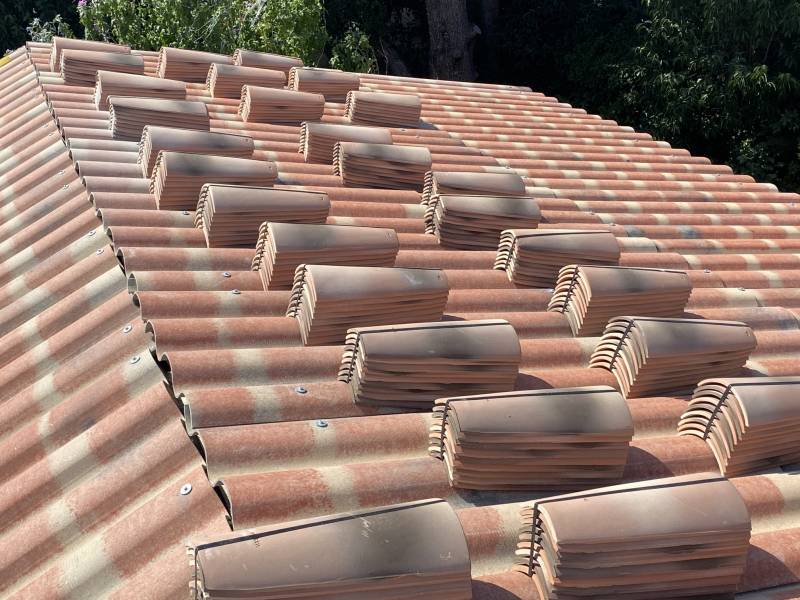 Pose de toiture PST et Tuiles Canal sur Gignac la Nerthe